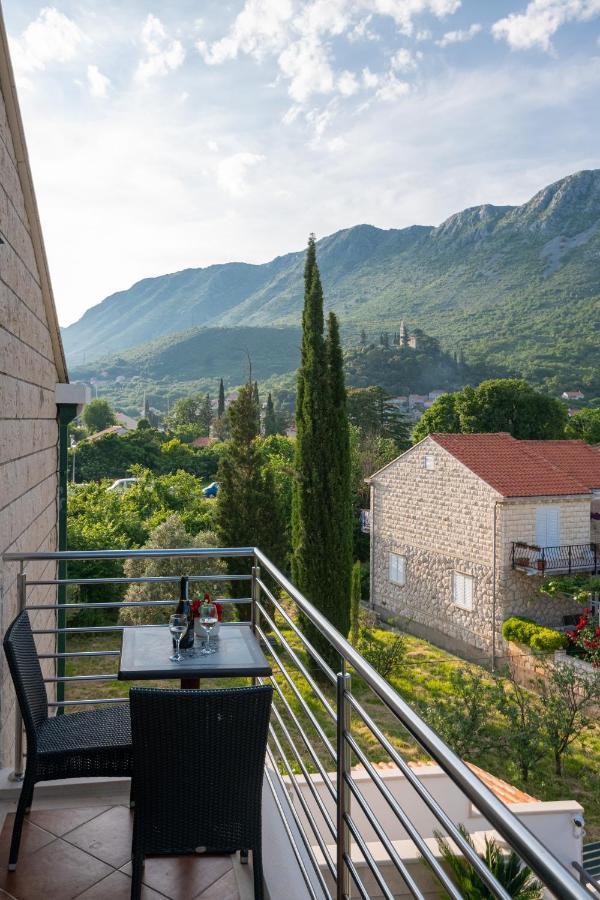 Apartments Dubelj Komolac Luaran gambar