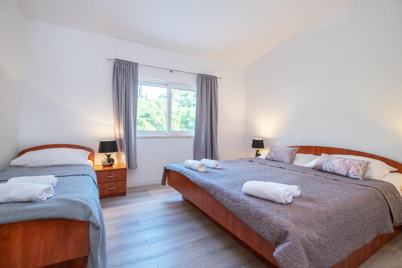 Apartments Dubelj Komolac Luaran gambar