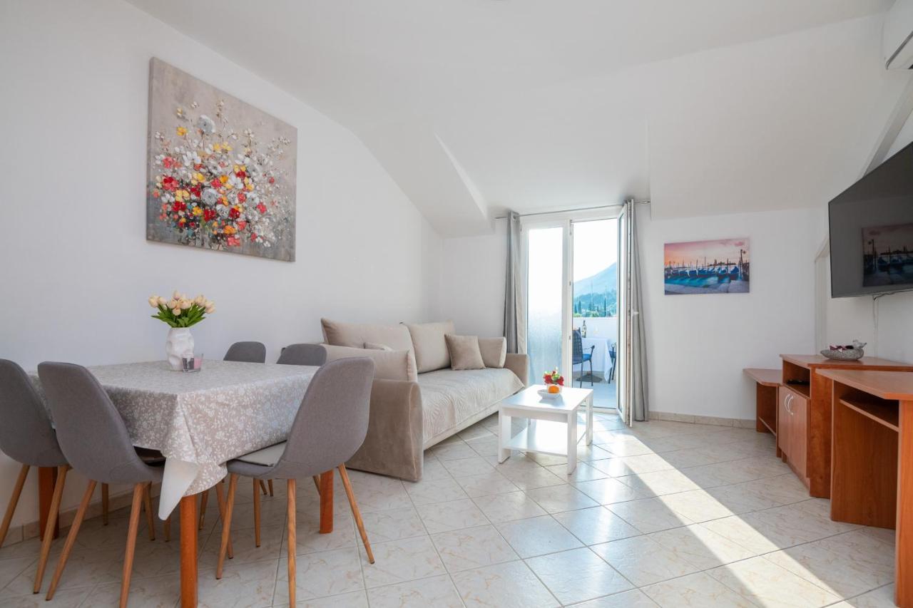 Apartments Dubelj Komolac Luaran gambar