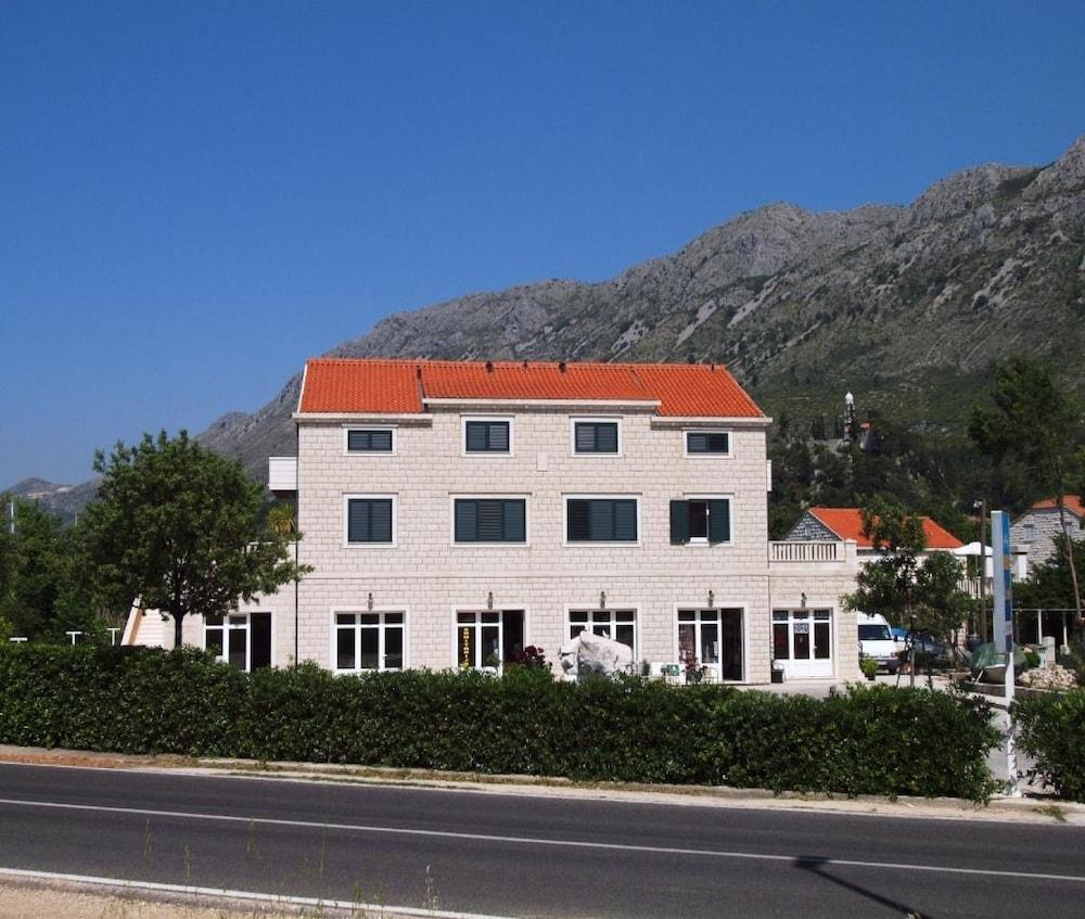 Apartments Dubelj Komolac Luaran gambar