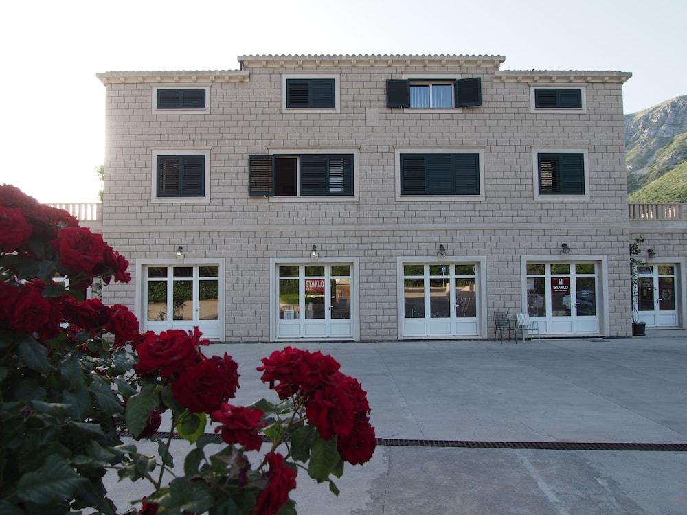 Apartments Dubelj Komolac Luaran gambar
