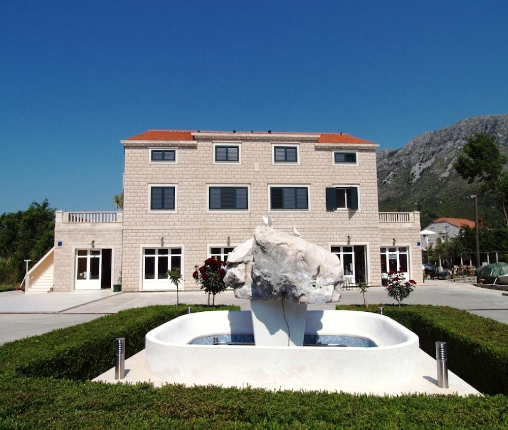 Apartments Dubelj Komolac Luaran gambar